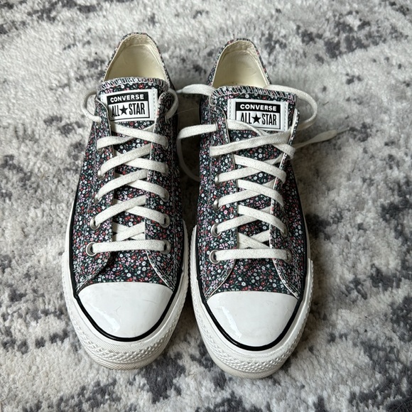 Converse Chuck Taylor All Star Platform Low 'Vintage Floral' - Picture 10 of 10